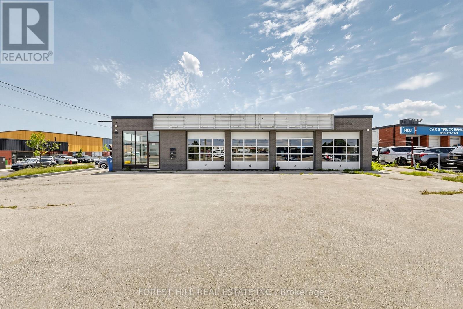 1502 Speers Road, Oakville, Ontario  L6L 2X7 - Photo 1 - W13515238