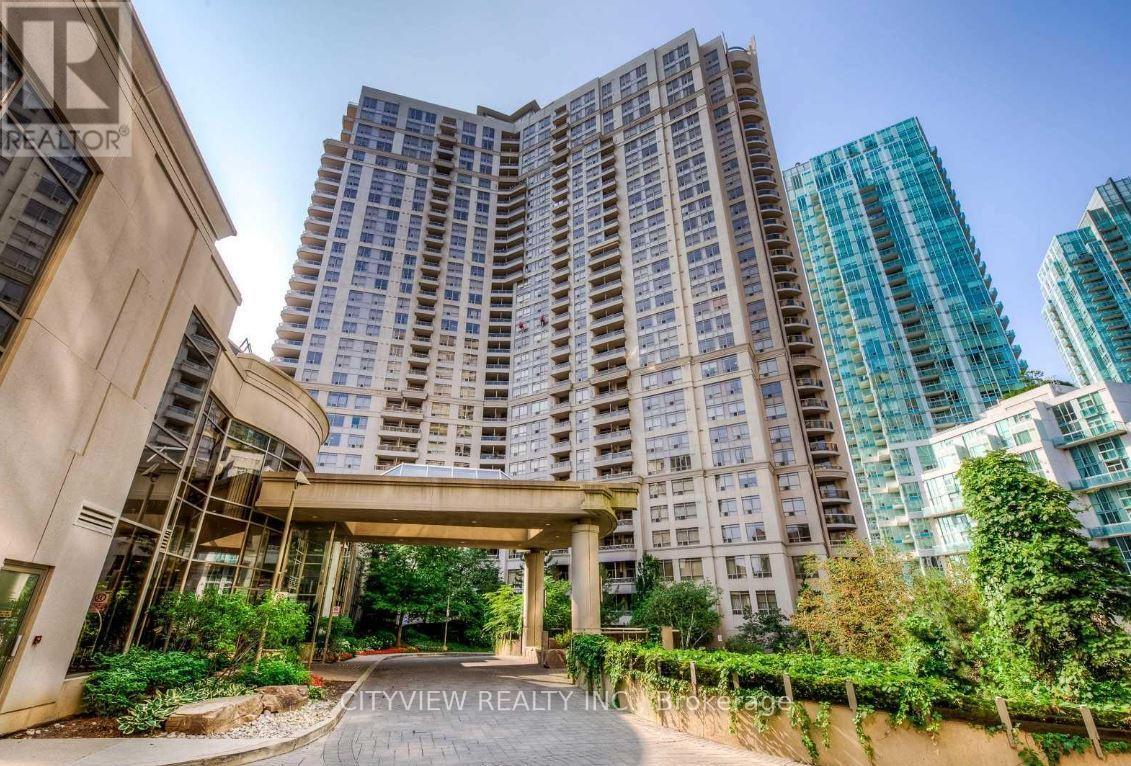 1721 - 3888 Duke Of York Boulevard, Mississauga, Ontario  L5B 4P5 - Photo 2 - W13515280