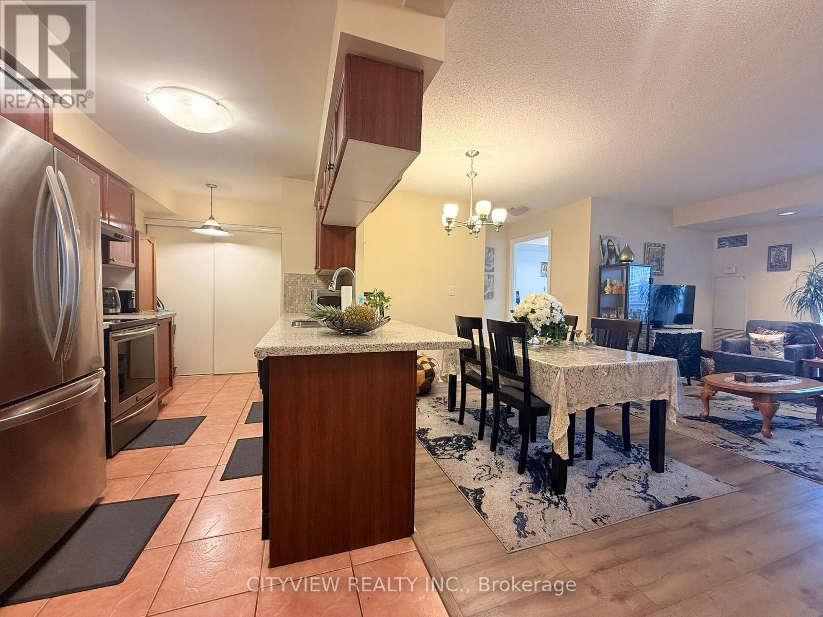 1721 - 3888 Duke Of York Boulevard, Mississauga, Ontario  L5B 4P5 - Photo 5 - W13515280