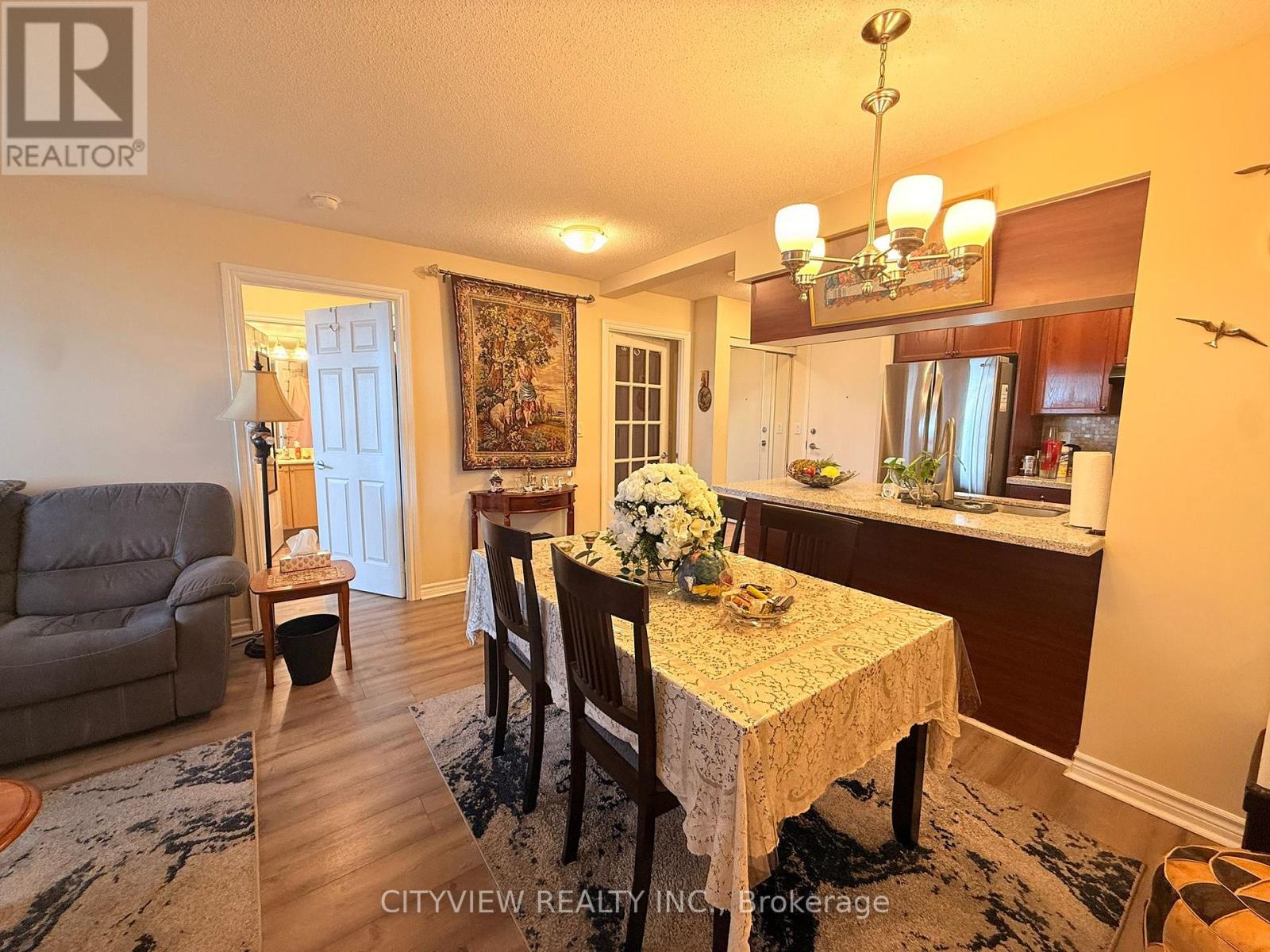 1721 - 3888 Duke Of York Boulevard, Mississauga, Ontario  L5B 4P5 - Photo 7 - W13515280