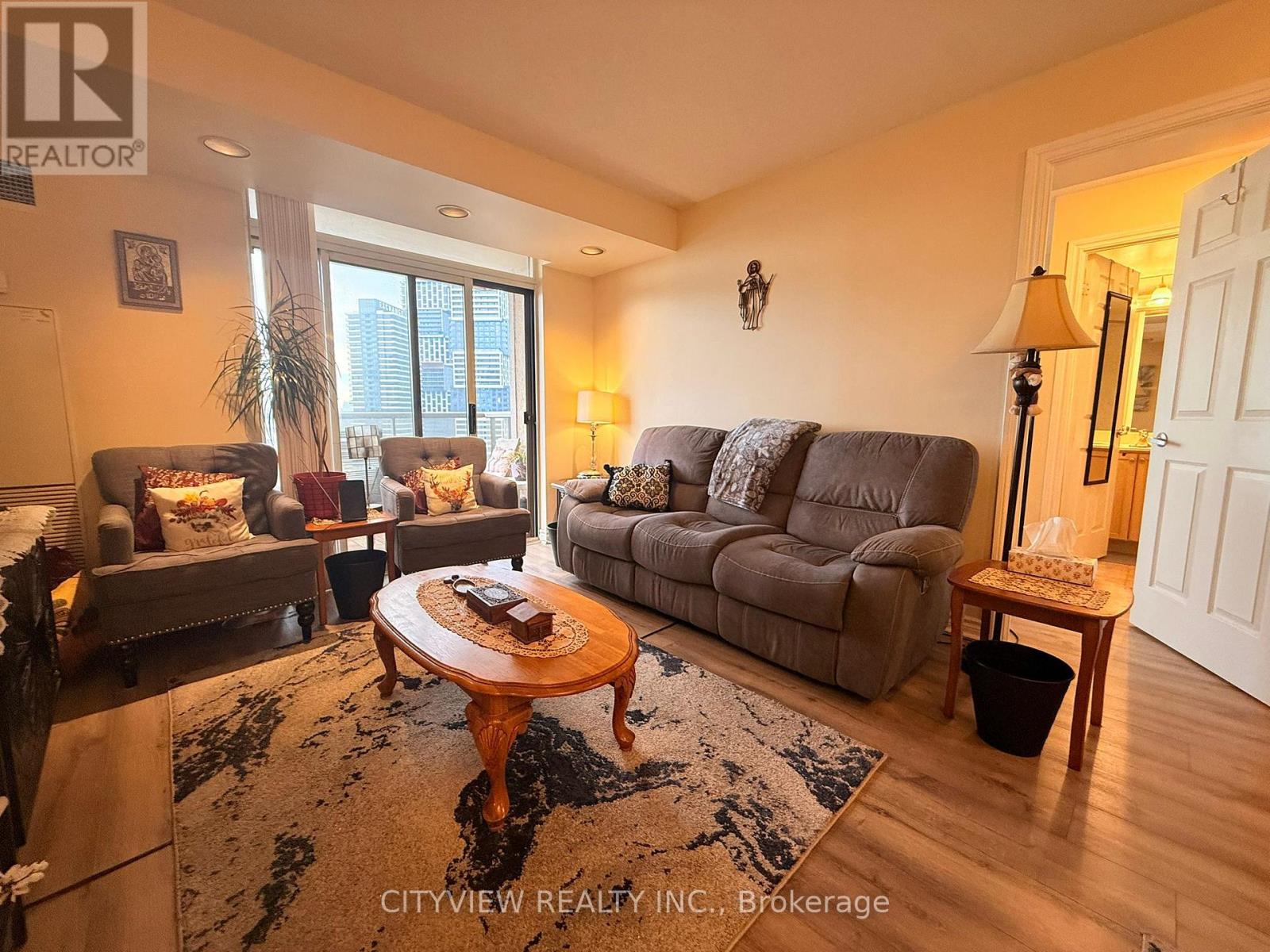 1721 - 3888 Duke Of York Boulevard, Mississauga, Ontario  L5B 4P5 - Photo 9 - W13515280