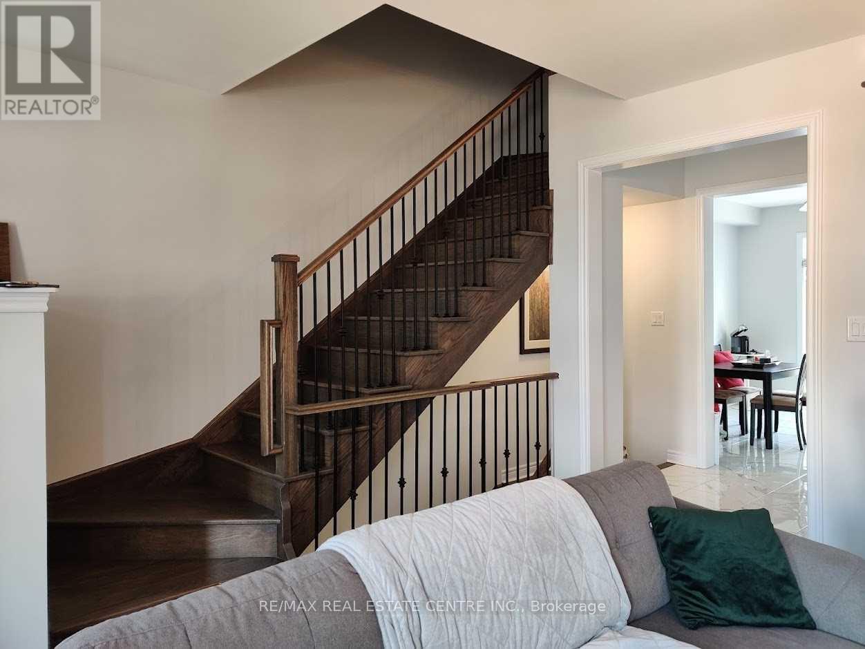 4 - 3298 Erasmum Street, Oakville, Ontario  L6M 1S3 - Photo 17 - W13515322