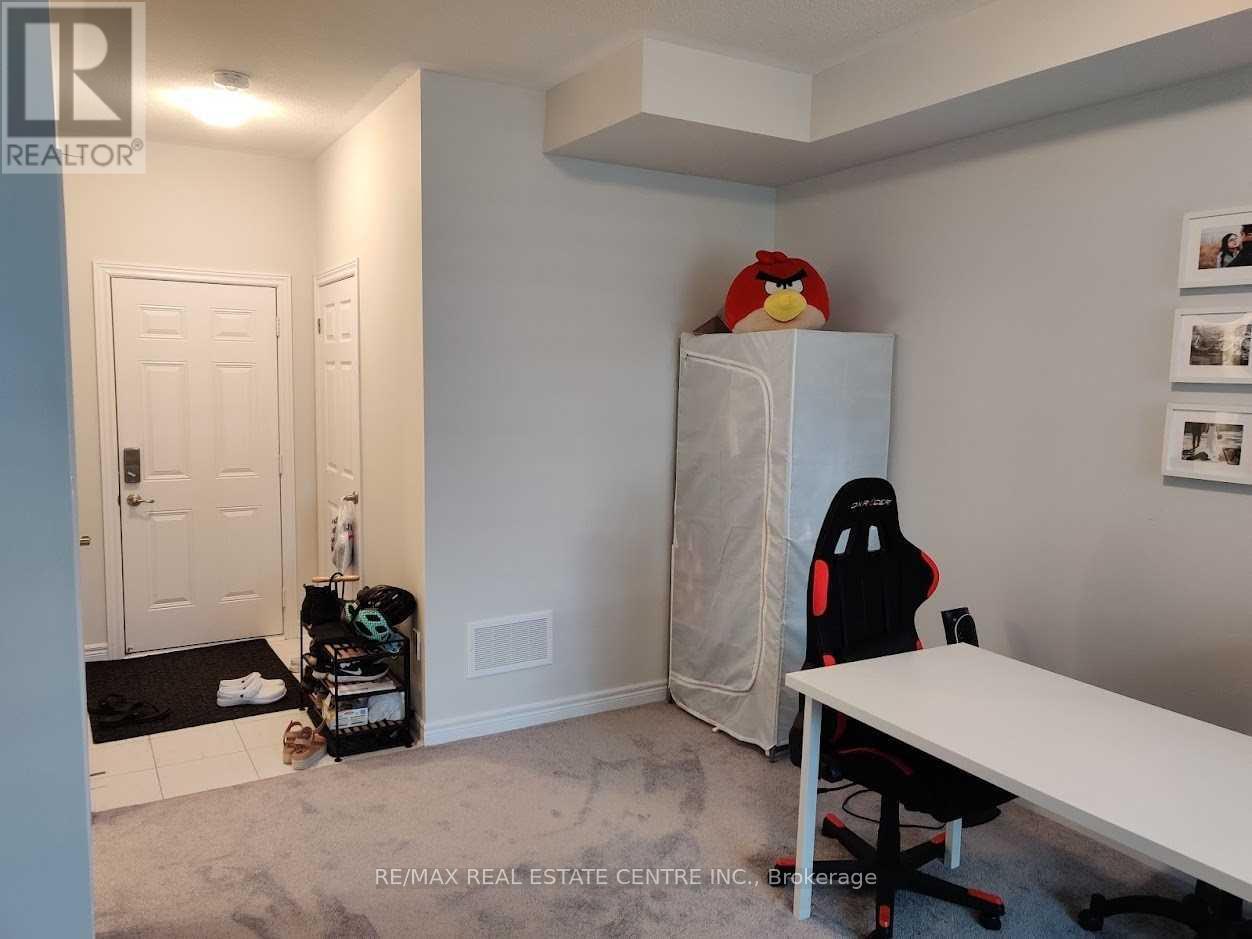4 - 3298 Erasmum Street, Oakville, Ontario  L6M 1S3 - Photo 3 - W13515322