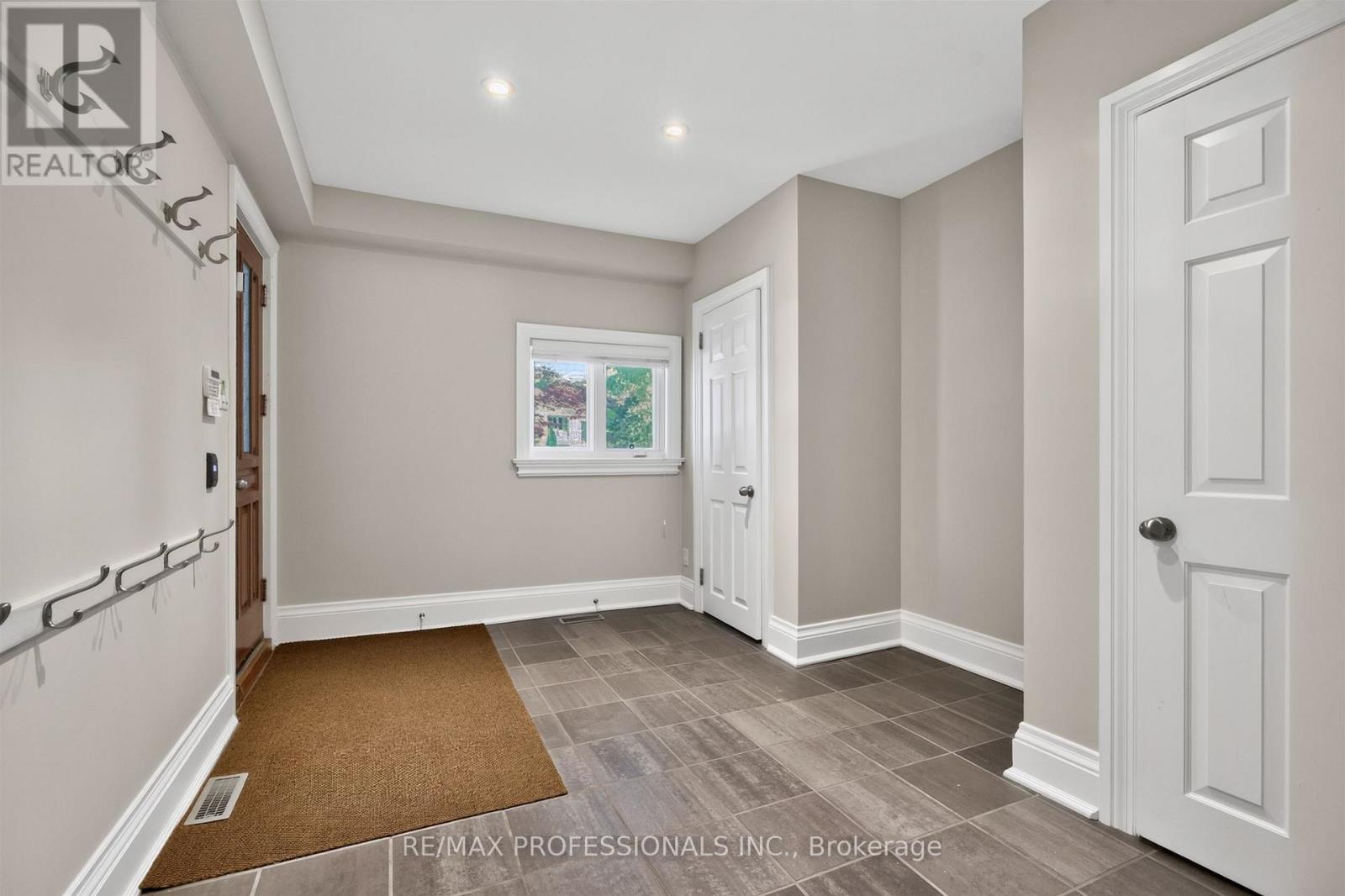 28 Aylesbury Road, Toronto, Ontario  M9A 2M5 - Photo 25 - W13515352