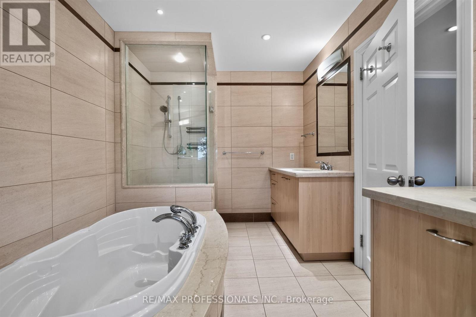 28 Aylesbury Road, Toronto, Ontario  M9A 2M5 - Photo 32 - W13515352