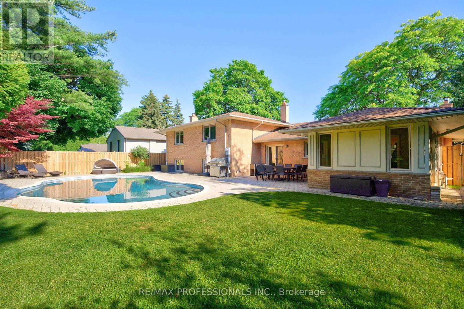 28 Aylesbury Road, Toronto, Ontario  M9A 2M5 - Photo 45 - W13515352