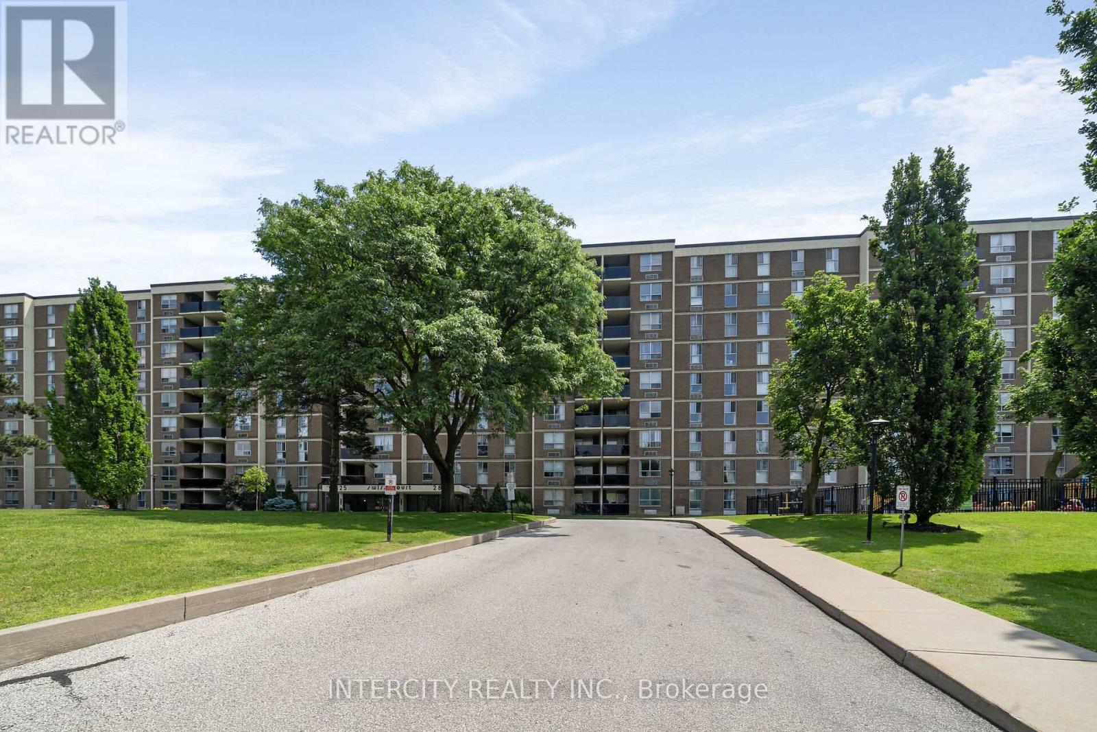 302 - 2825 Islington Avenue, Toronto, Ontario  M9L 2K1 - Photo 1 - W13515374