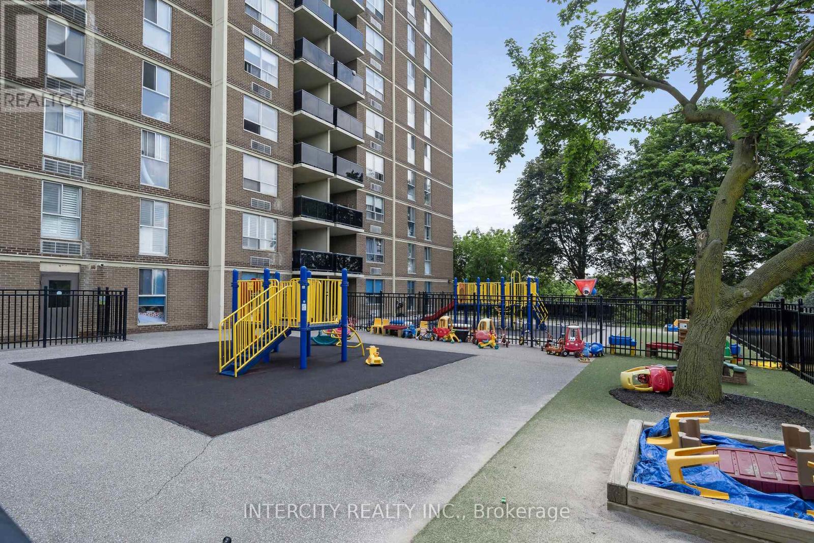 302 - 2825 Islington Avenue, Toronto, Ontario  M9L 2K1 - Photo 26 - W13515374