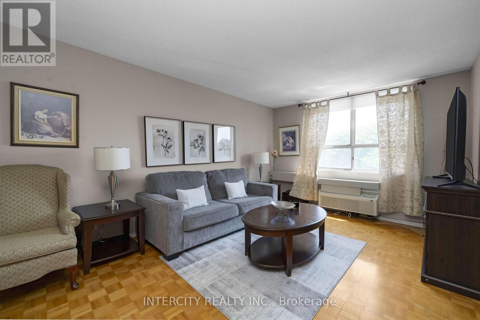 302 - 2825 Islington Avenue, Toronto, Ontario  M9L 2K1 - Photo 9 - W13515374