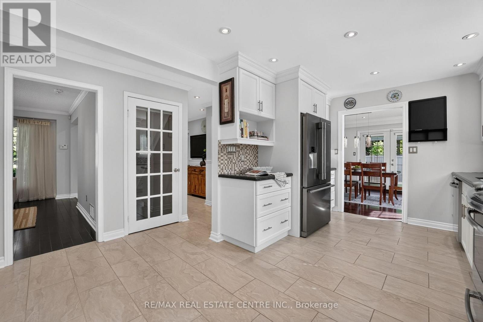 403 Isabella Avenue, Mississauga, Ontario L5B 2K2 - Photo 16 - W13515386