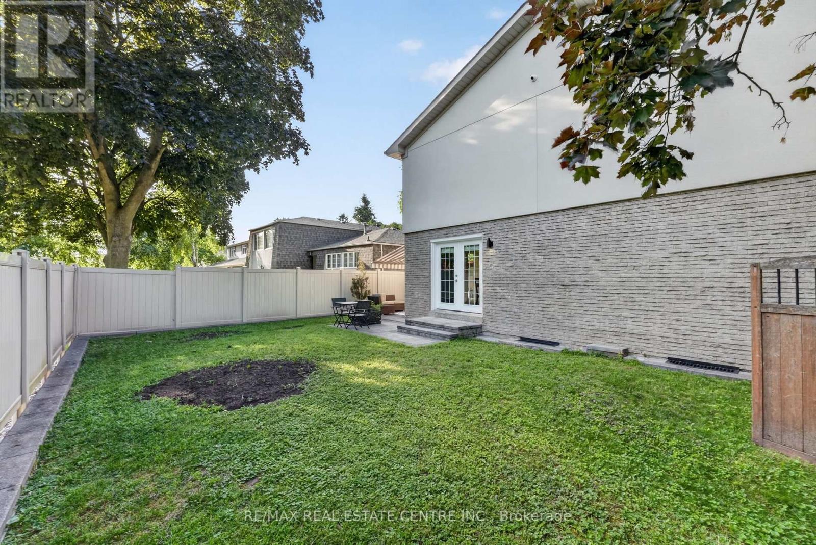 403 Isabella Avenue, Mississauga, Ontario L5B 2K2 - Photo 47 - W13515386