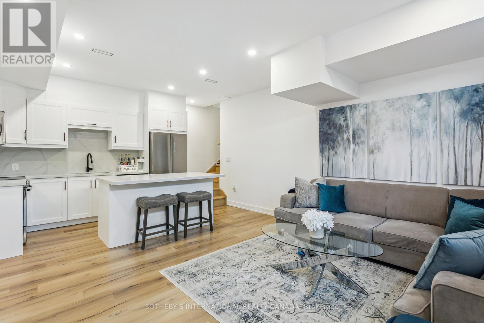 LOWER - 73 GUTHRIE AVENUE, Toronto, Ontario