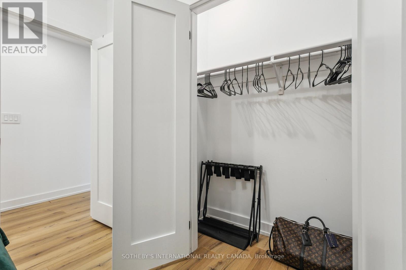 Lower - 73 Guthrie Avenue, Toronto, Ontario  M8Z 2M9 - Photo 15 - W13515392