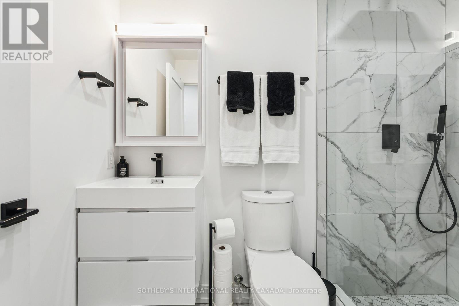 Lower - 73 Guthrie Avenue, Toronto, Ontario  M8Z 2M9 - Photo 17 - W13515392