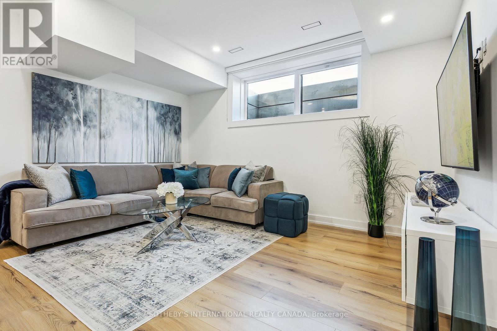 Lower - 73 Guthrie Avenue, Toronto, Ontario  M8Z 2M9 - Photo 5 - W13515392