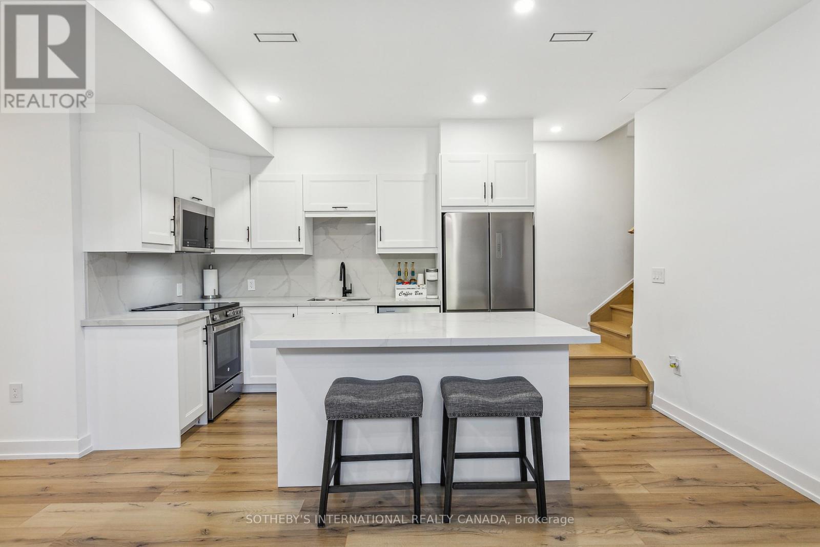 Lower - 73 Guthrie Avenue, Toronto, Ontario  M8Z 2M9 - Photo 7 - W13515392