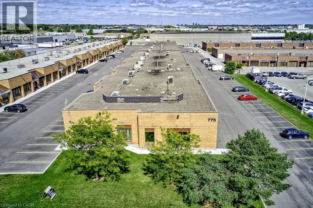 775 Pacific Road Unit# 33, Oakville, Ontario  L6L 6M4 - Photo 24 - 40844558