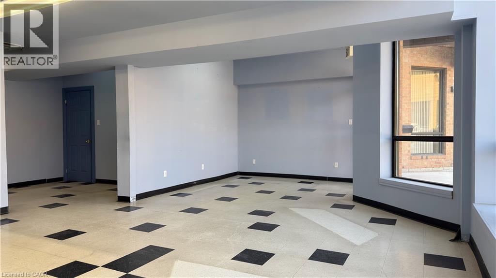 775 Pacific Road Unit# 33, Oakville, Ontario  L6L 6M4 - Photo 4 - 40844558