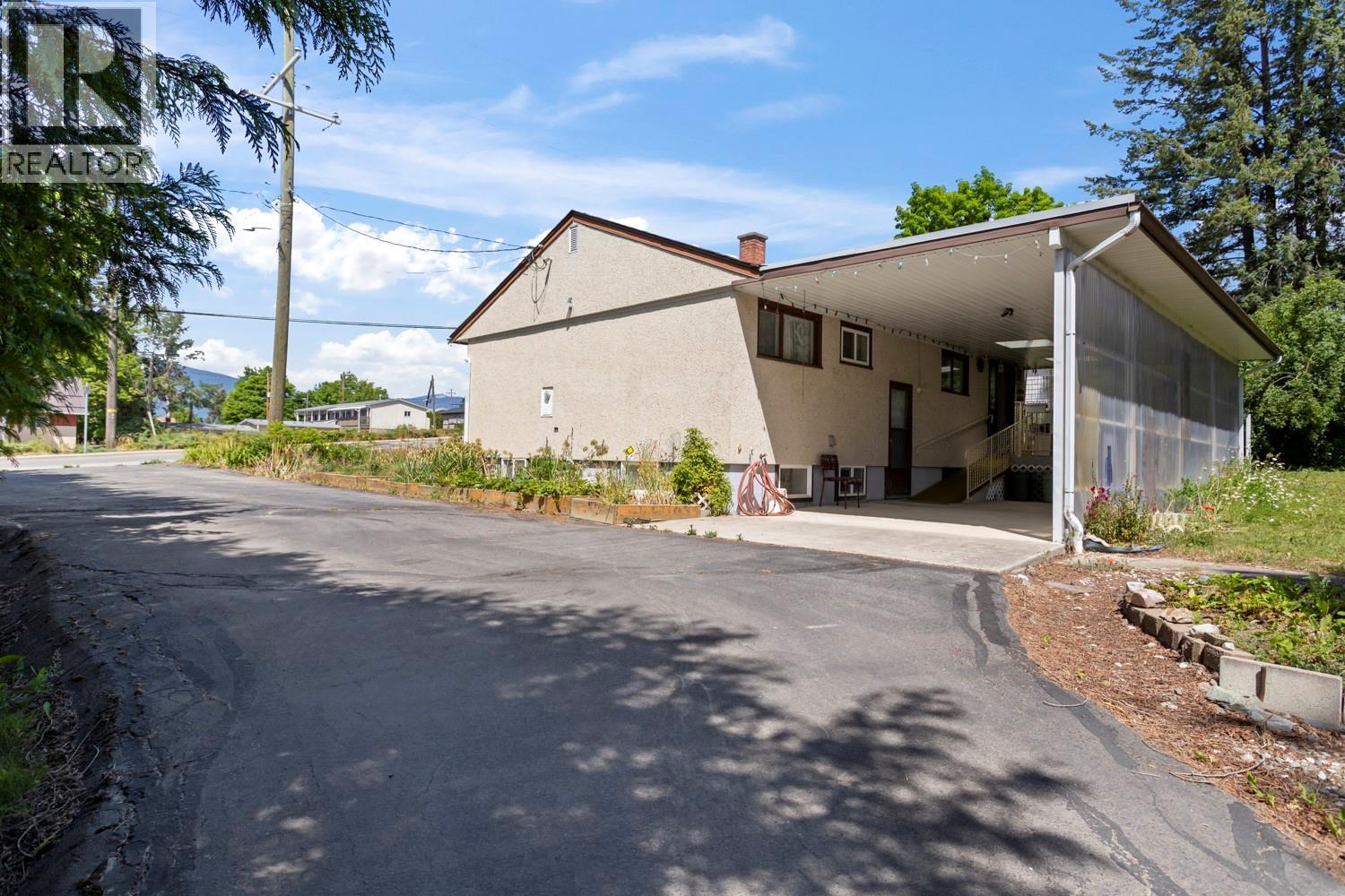 218 16th Avenue N, Creston, British Columbia V0B 1G5 - Photo 22 - 10377880