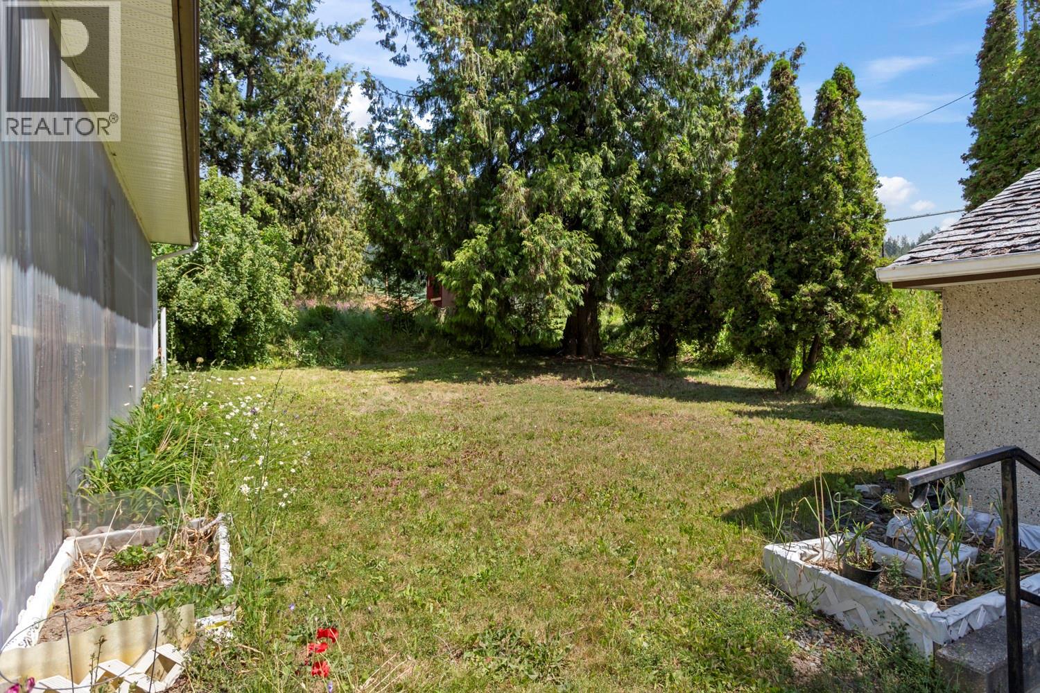 218 16th Avenue N, Creston, British Columbia V0B 1G5 - Photo 24 - 10377880