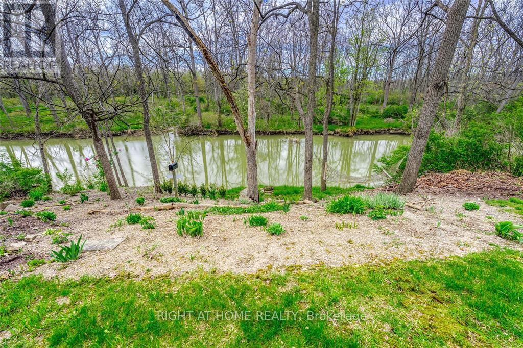 4332 Petrolia Line, Enniskillen, Ontario N0N 1R0 - Photo 36 - X13515472