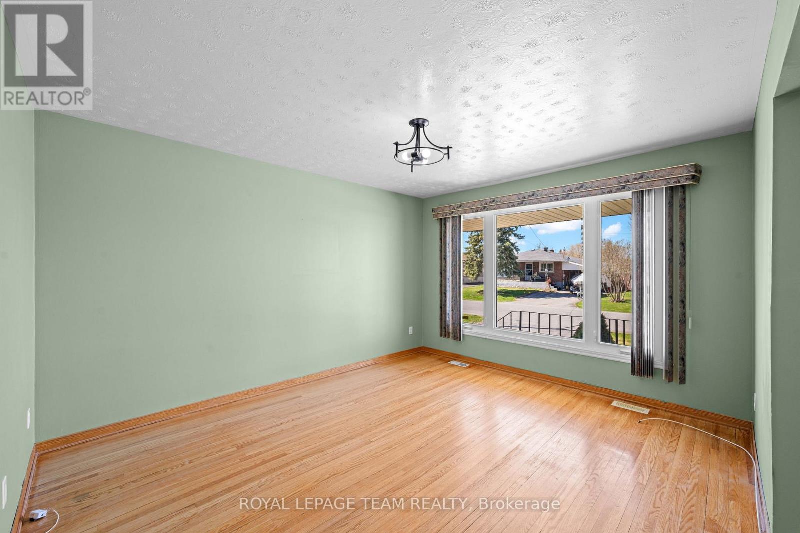 228 Laframboise Avenue, Cornwall, Ontario  K6H 3E7 - Photo 7 - X13515464