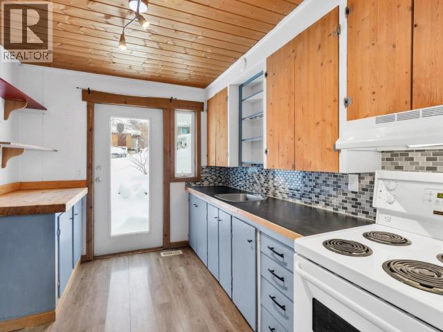 8150 8th Avenue, Whitehorse, Yukon Y1A 1S4 - Photo 5 - 17161