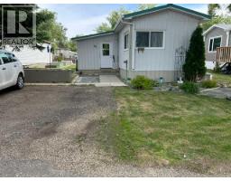 56 Greenbrook Village E, Brooks, Alberta