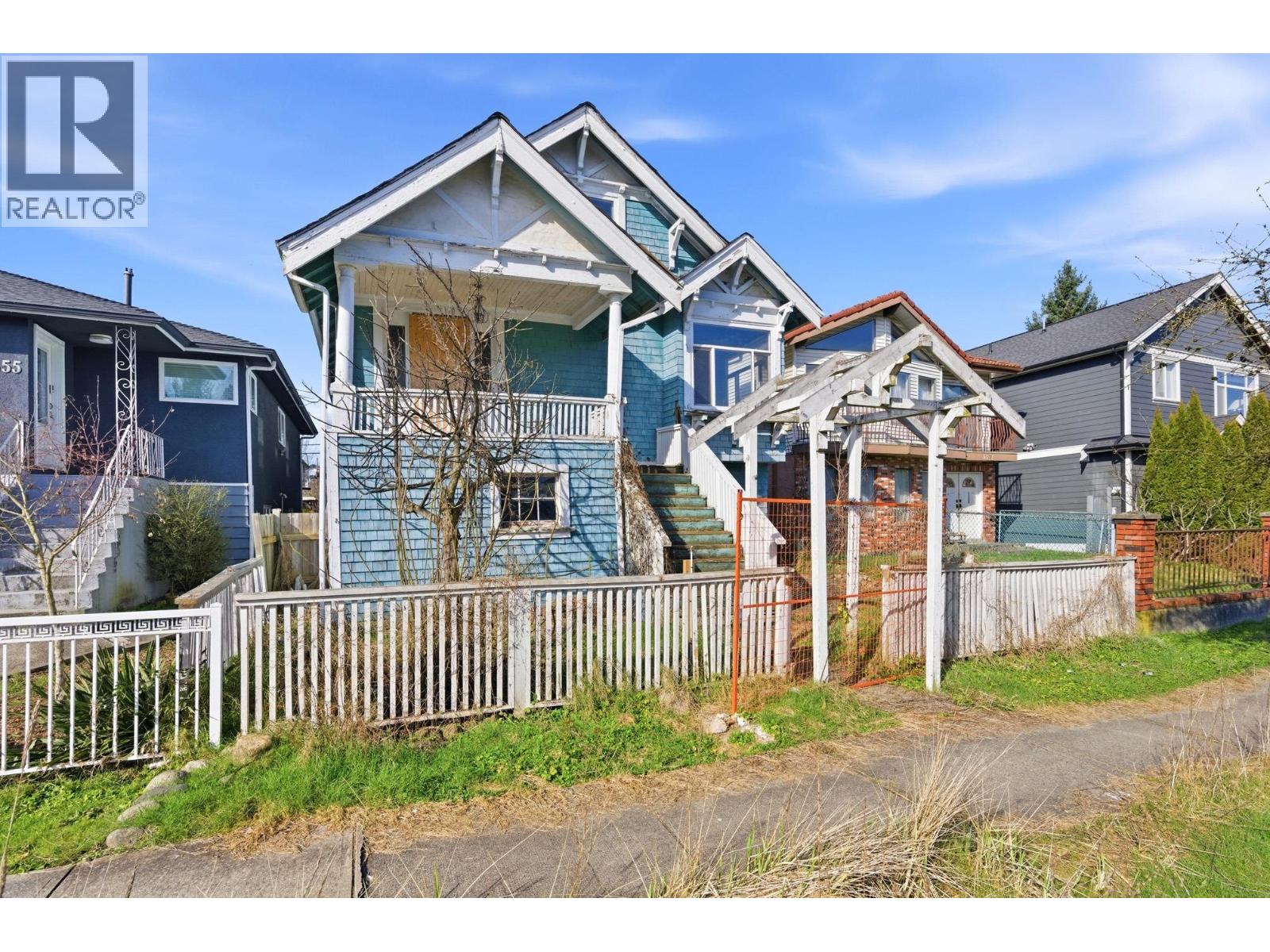 5541 Lanark Street, Vancouver, British Columbia  V5P 2Y2 - Photo 2 - R3141888
