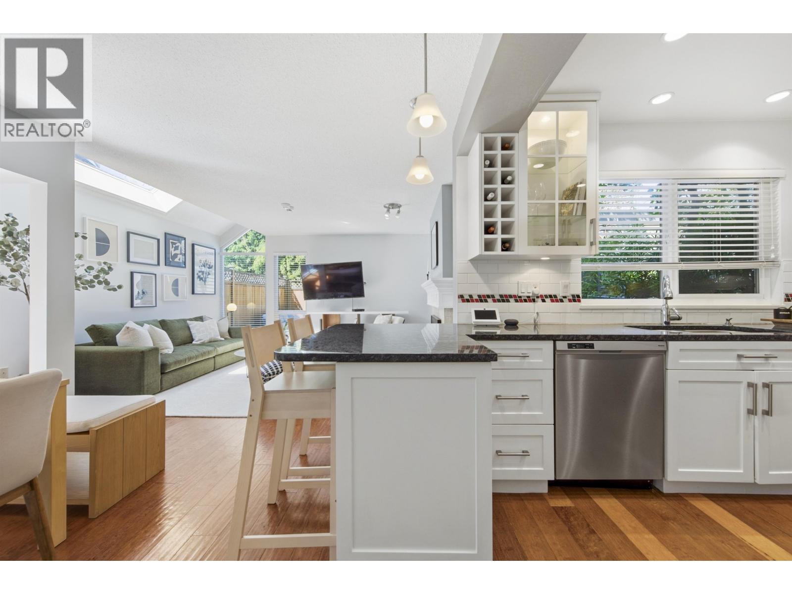 3385 W 8th Avenue, Vancouver, British Columbia  V6R 1Y3 - Photo 5 - R3142048