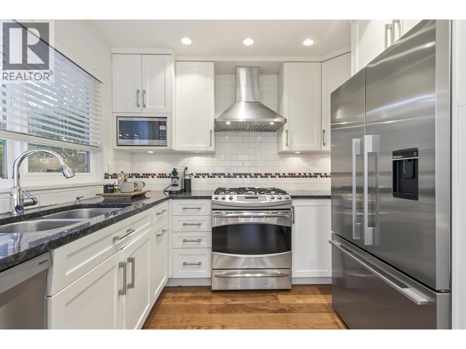 3385 W 8th Avenue, Vancouver, British Columbia  V6R 1Y3 - Photo 6 - R3142048