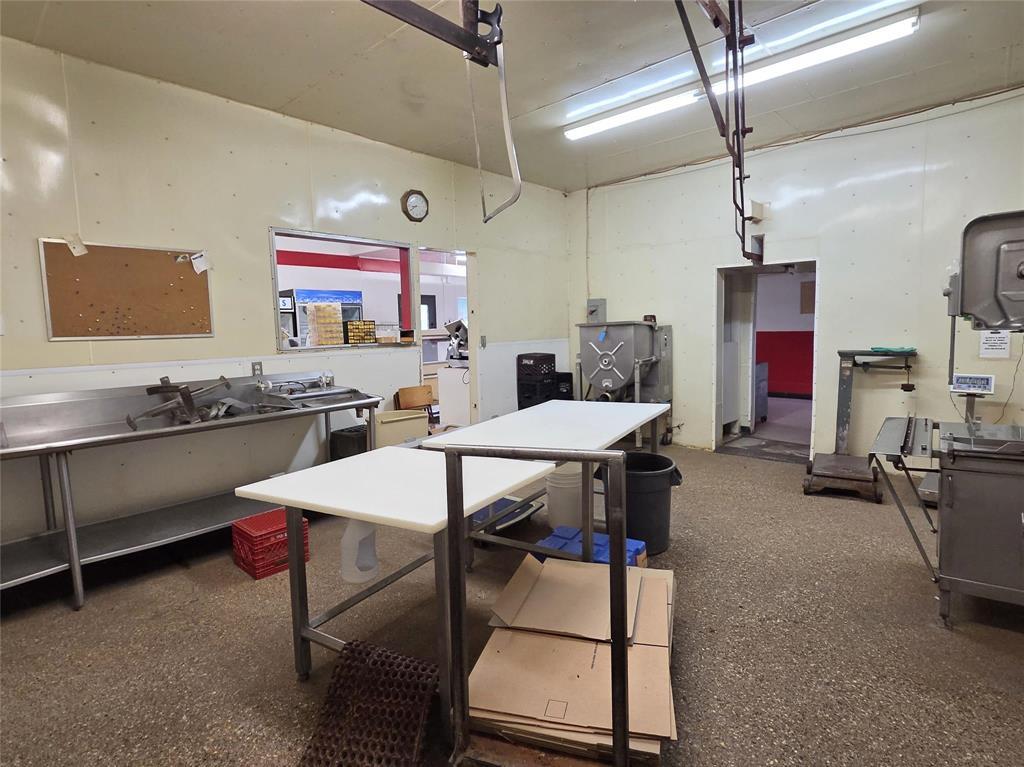 77 Dennis Street W, Gladstone, Manitoba  R0J 0T0 - Photo 12 - 202605675