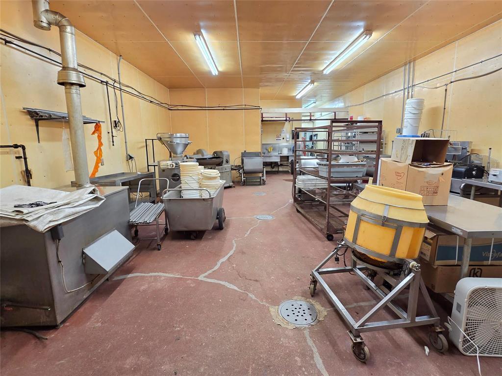 77 Dennis Street W, Gladstone, Manitoba  R0J 0T0 - Photo 17 - 202605675