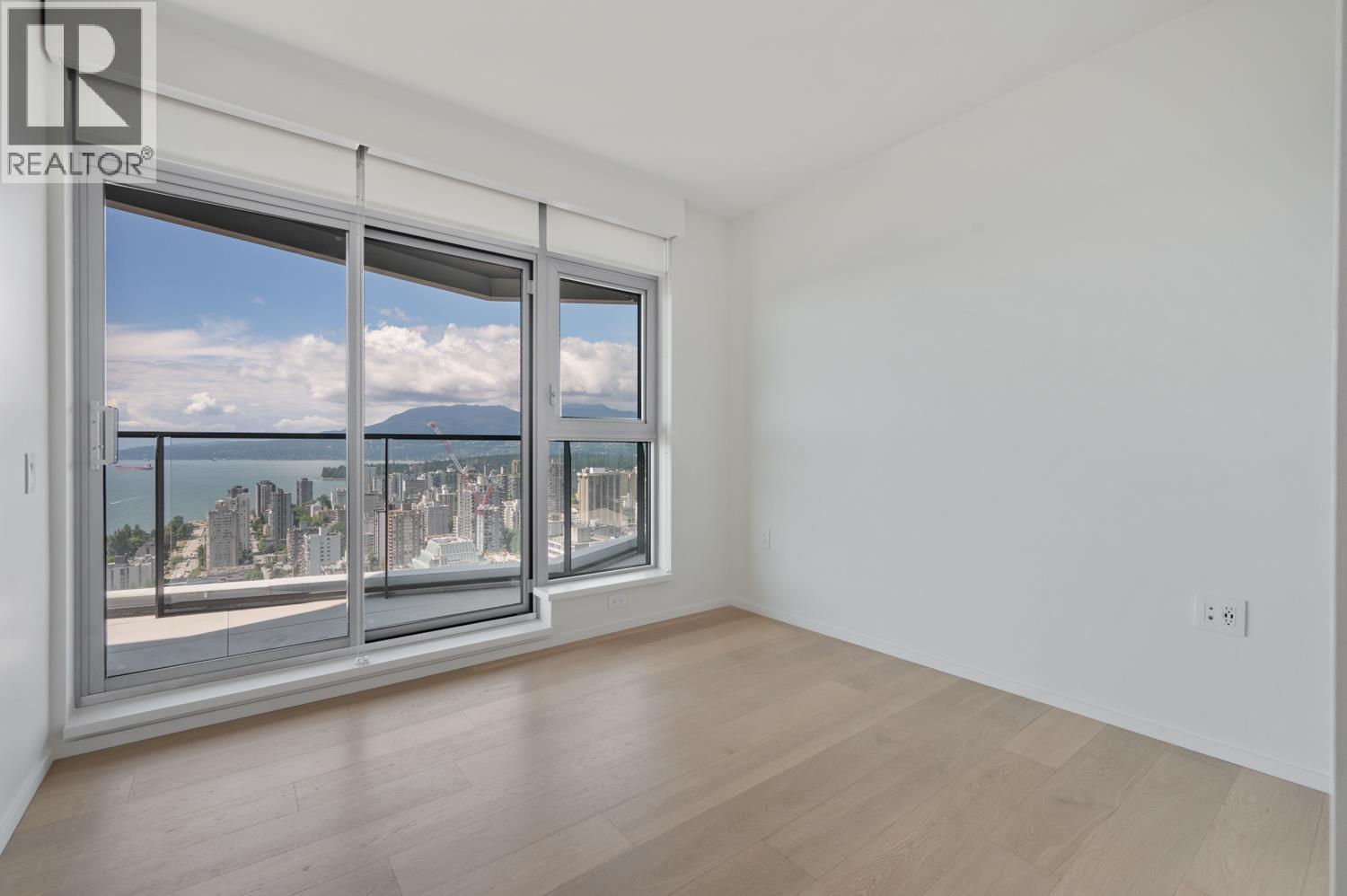 3x03 889 Pacific Street, Vancouver, British Columbia  V6Z 1C3 - Photo 9 - R3142026