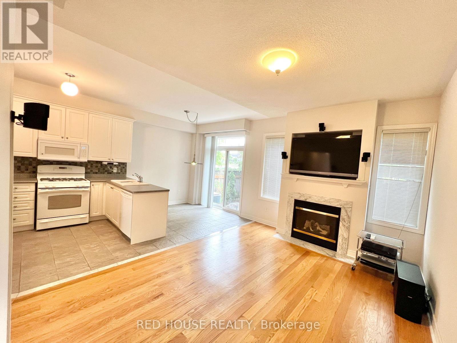 30 Clovis Street, Vaughan, Ontario  L4J 8W7 - Photo 2 - N13515556
