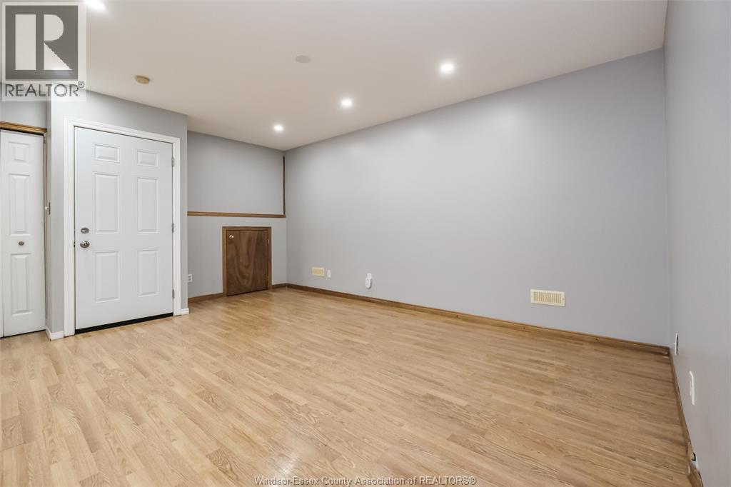 2643 Carissa Unit# Lower, Windsor, Ontario  N8R 2J9 - Photo 6 - 26015827