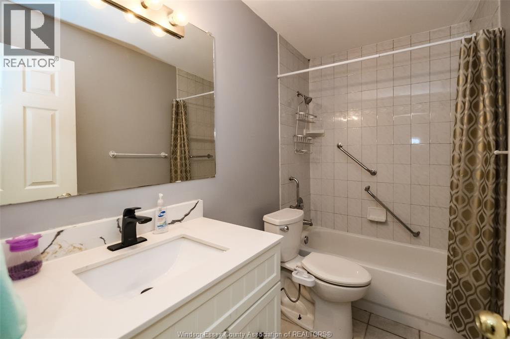 2643 Carissa Unit# Lower, Windsor, Ontario  N8R 2J9 - Photo 8 - 26015827