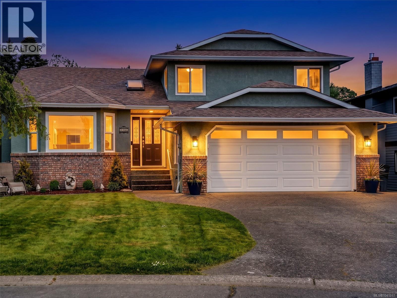 4256 Ponderosa Cres