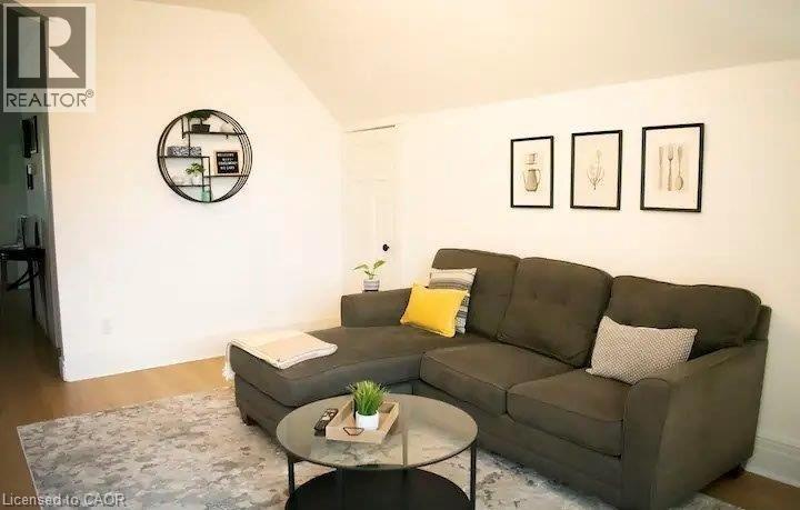 39 STANLEY Avenue Unit# 3