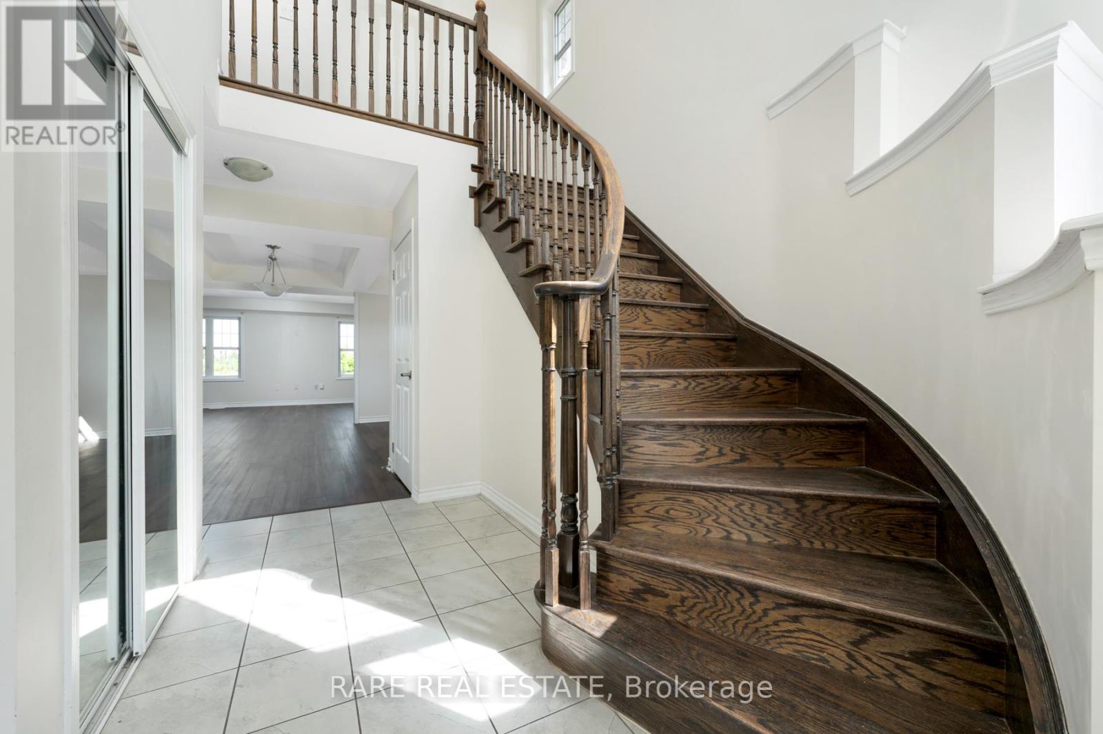 14 Bannister Crescent, Brampton, Ontario  L7A 0G2 - Photo 3 - W13515522
