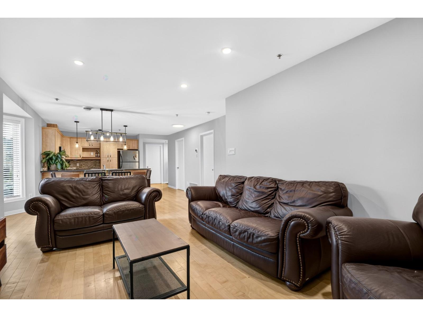 2110 Rue du Portage|#202 Laval (Sainte-Dorothée) Quebec Canada H7Y0A8 4
