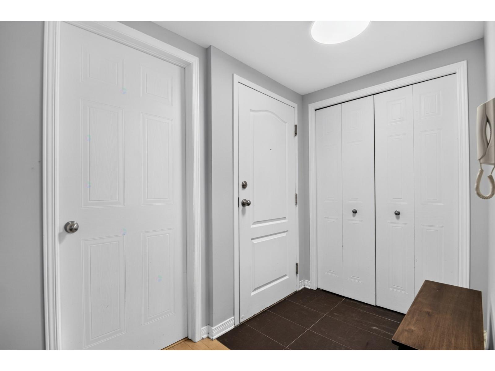 2110 Rue du Portage|#202 Laval (Sainte-Dorothée) Quebec Canada H7Y0A8 2