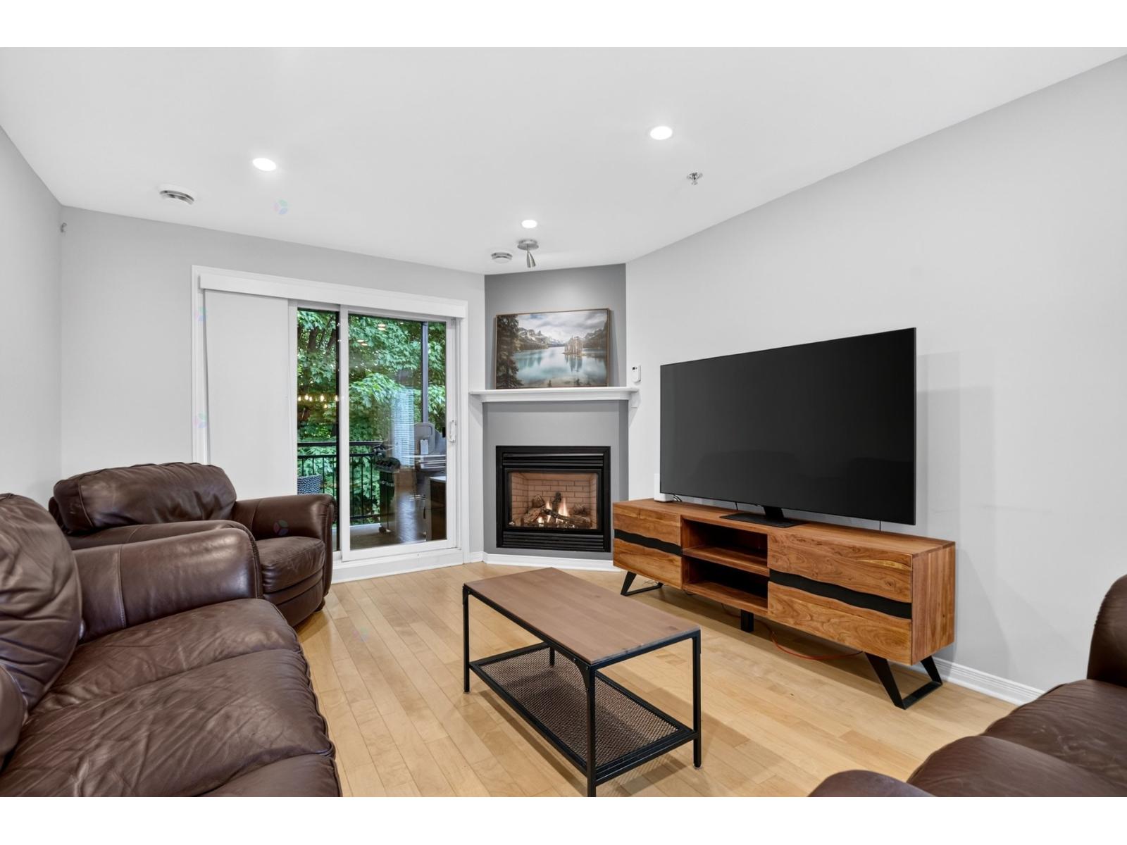 2110 Rue du Portage|#202 Laval (Sainte-Dorothée) Quebec Canada H7Y0A8 3