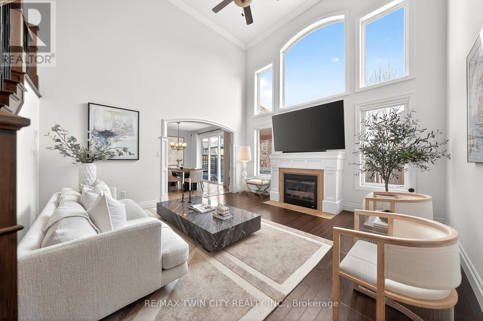325 Deerfoot Trail, Waterloo, Ontario  N2K 0B4 - Photo 4 - X13468586