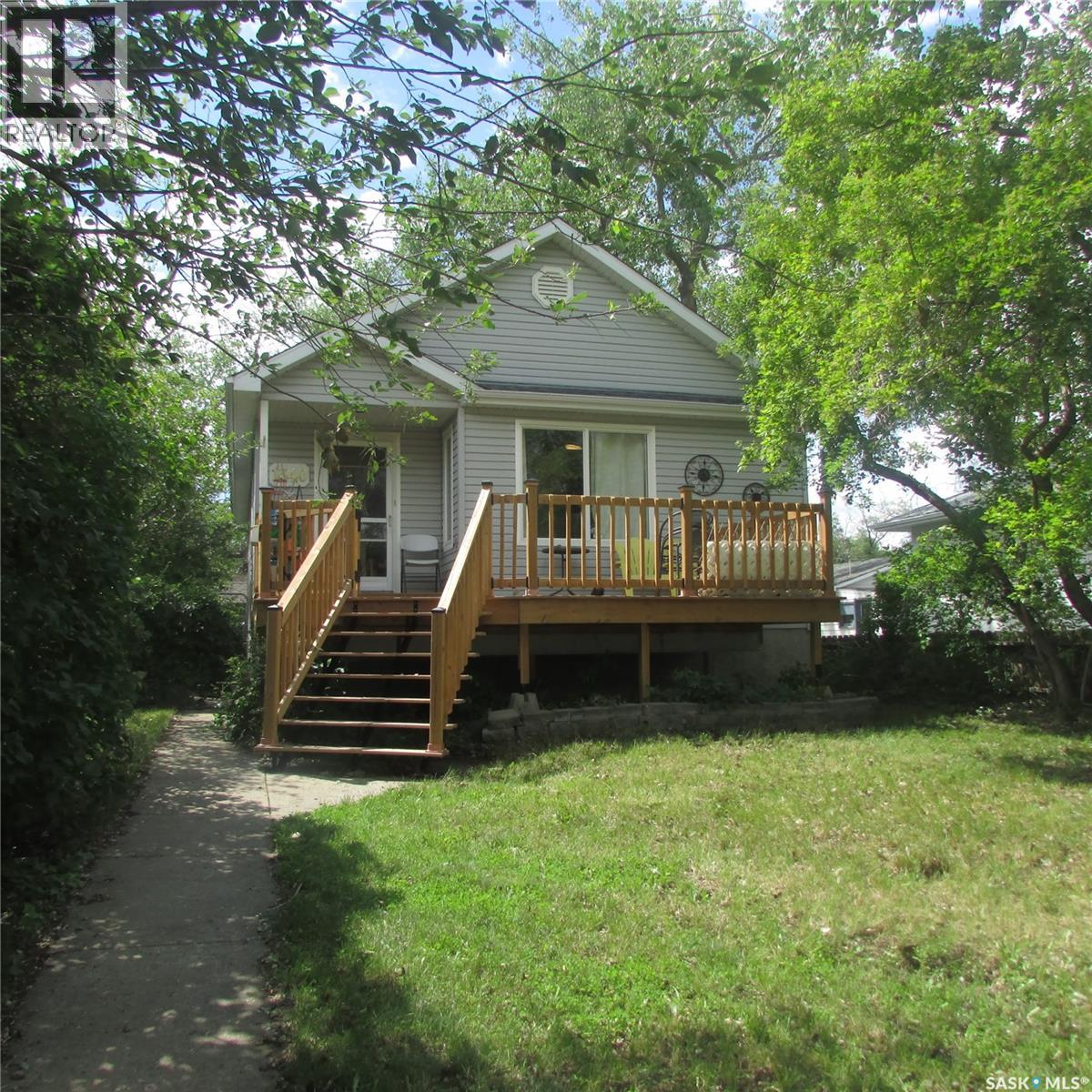 1340 Connaught Street, Regina, Saskatchewan  S4T 4S8 - Photo 2 - SK041329