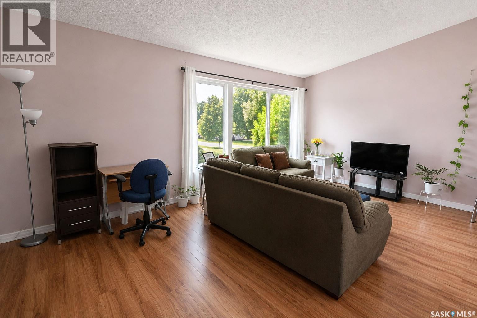 842-844 28th Street E, Prince Albert, Saskatchewan  S6V 1Y1 - Photo 4 - SK041287