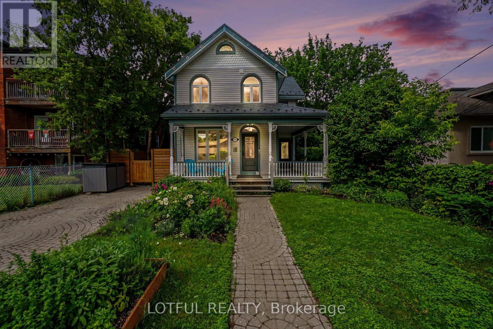 1 - 518 HILSON AVENUE, Ottawa, Ontario