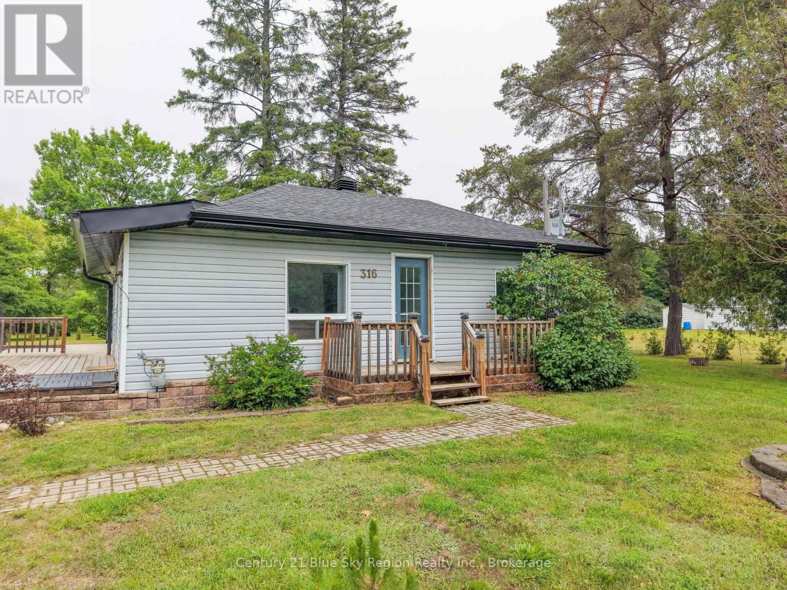316 TOWER DRIVE, North Bay (Airport)