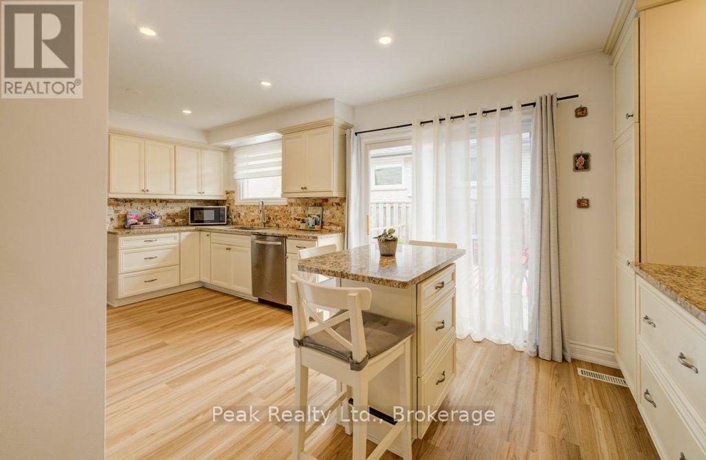2235 Waycross Crescent, Mississauga, Ontario  L5K 1J5 - Photo 19 - W13505132