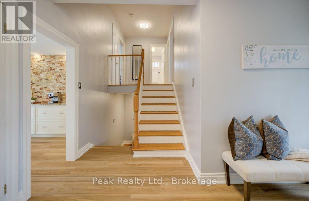 2235 Waycross Crescent, Mississauga, Ontario  L5K 1J5 - Photo 9 - W13505132